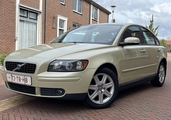 Volvo S40 cena 17999 przebieg: 200972, rok produkcji 2006 z Strzegom małe 232